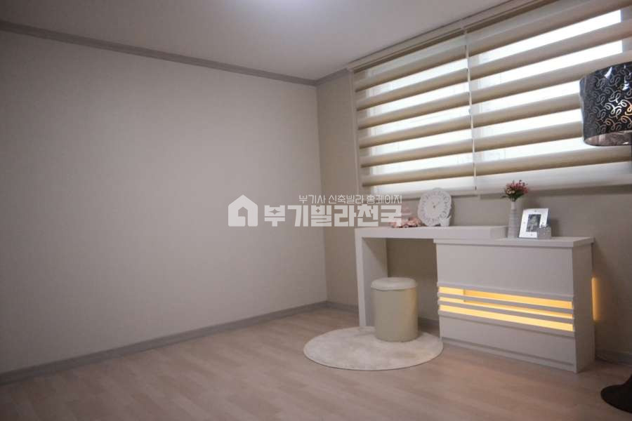 경기 구리시 토평동 ♠ 토평동 초대박 현장 ♠ 이사비용만 준비하심 되요 ♠ 분양가도 내리고 실입주금의 부담도 낮춘 가성비 좋은 3룸 ♠ 분양 매물번호 14112 사진 3