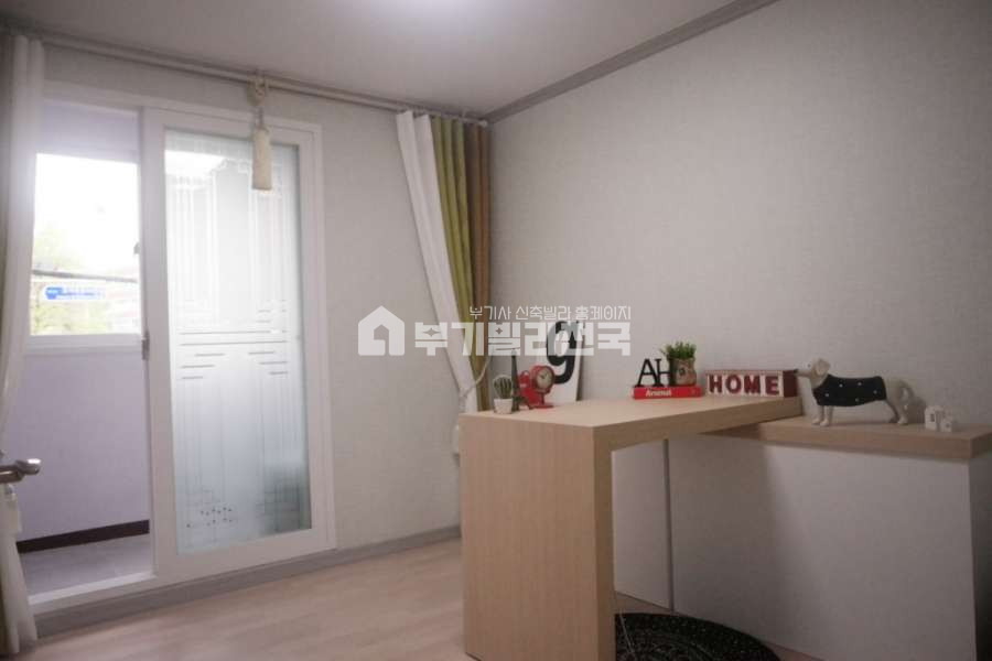 경기 구리시 토평동 ♠ 토평동 초대박 현장 ♠ 이사비용만 준비하심 되요 ♠ 분양가도 내리고 실입주금의 부담도 낮춘 가성비 좋은 3룸 ♠ 분양 매물번호 14112 사진 4