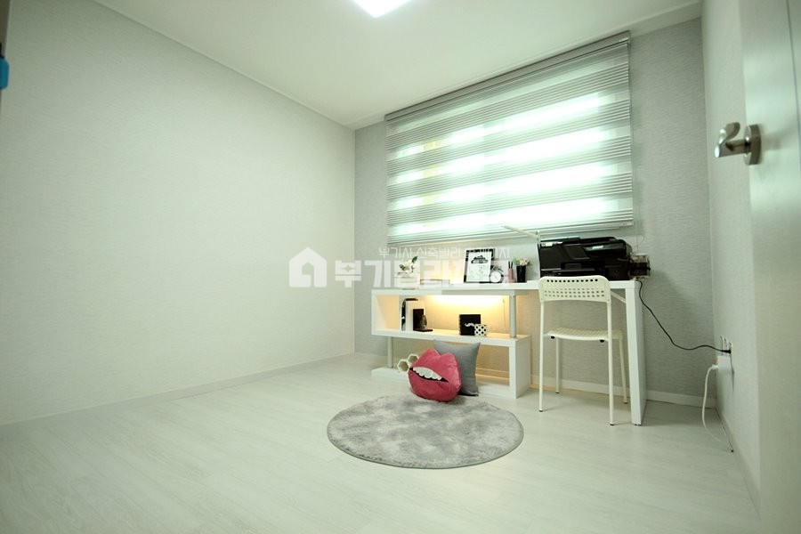 경기 구리시 수택동 ♠ 수택동 인테리어 모든게 완벽한 3룸 ♠ 클래스가 다른 현장 ♠사~알짝 만 보여드릴게요~^^ ♠ 분양 매물번호 14843 사진 3