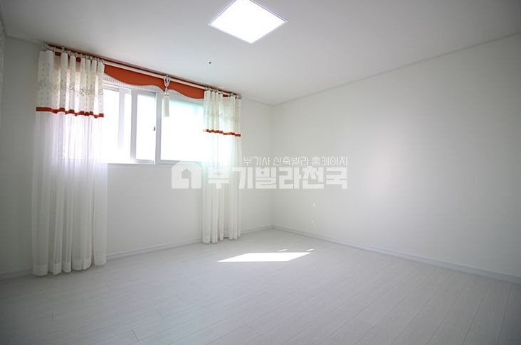 경기 용인기흥구 농서동 ♣♧햇살 들어오는거 보세요~ 환하고 밝은 집입니다 분양 매물번호 11506 사진 5