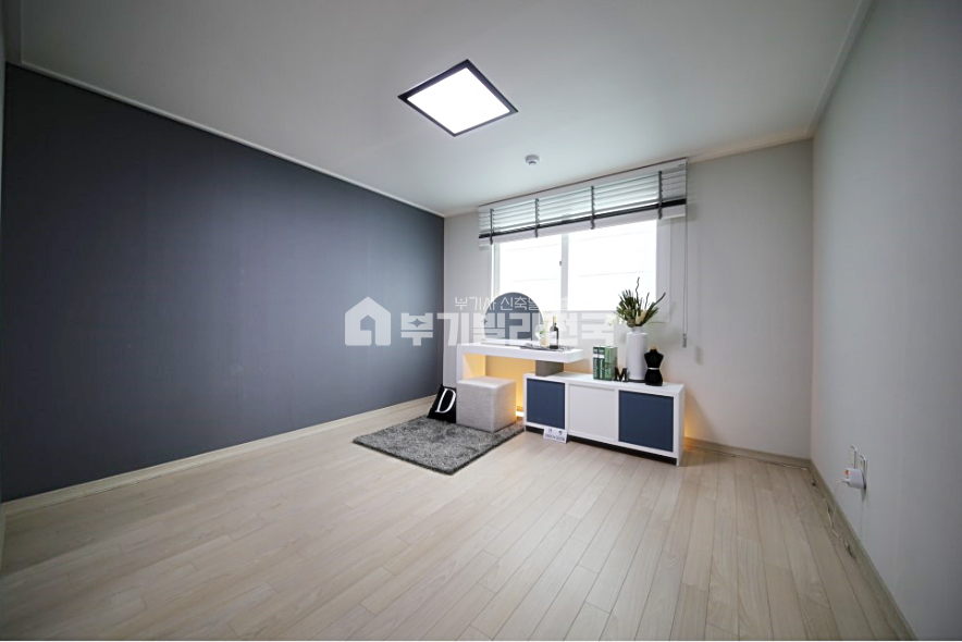 서울 강동구 둔촌동 ▣ PREMIUM ▣ 둔촌동 프리미엄 하우스 ▣ 폴리싱 타일바닥 마감, 강마루, 욕실 미끄럼방지타일 시공, 친환경 정품 사용 ! 분양 매물번호 15785 사진 3