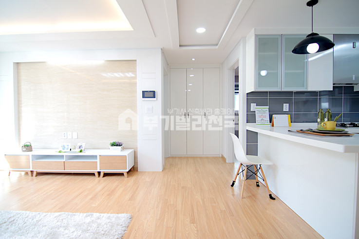 경기 김포시 하성면 마곡리 ▣ 마곡리 하성고초인접 신축 3룸 ▣ 불 켤 필요 없어요~ ▣ 하루종일 들어오는 채광으로 충분해요^^ ▣ 분양 매물번호 15802 사진 2