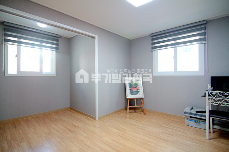 경기 김포시 하성면 마곡리 ▣ 마곡리 하성고초인접 신축 3룸 ▣ 불 켤 필요 없어요~ ▣ 하루종일 들어오는 채광으로 충분해요^^ ▣ 분양 매물번호 15802 사진 5