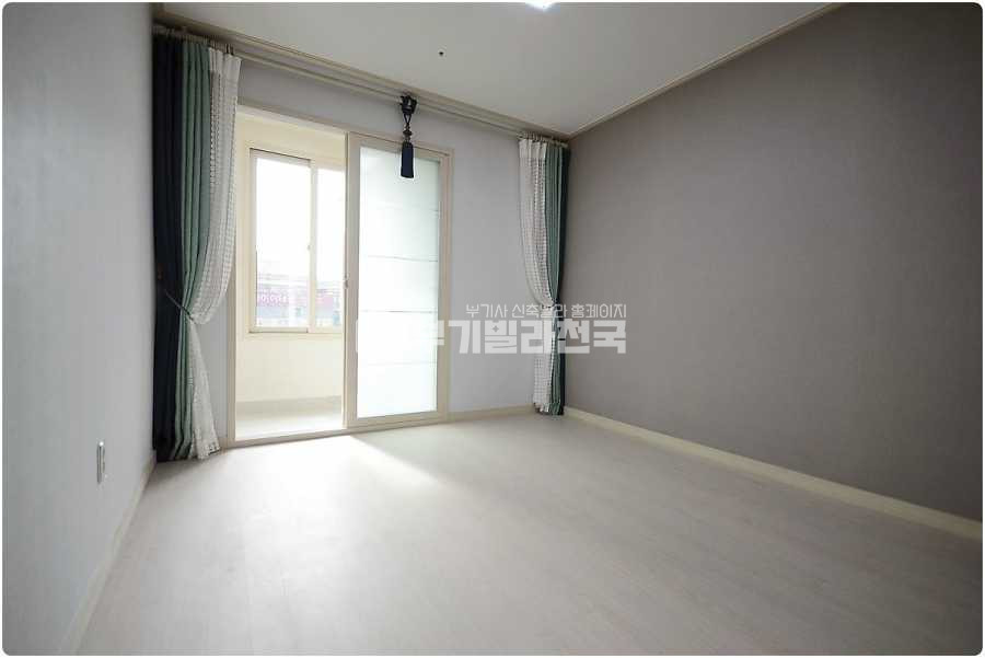 경기 수원권선구 세류동 ♠ 세류동 더블역세권 채광좋은 3룸 ♠ 주변 생활편의시설 풍부 ♠ 부자되는 집 ♠ 24시 상담 가능 ♠ 분양 매물번호 11772 사진 4