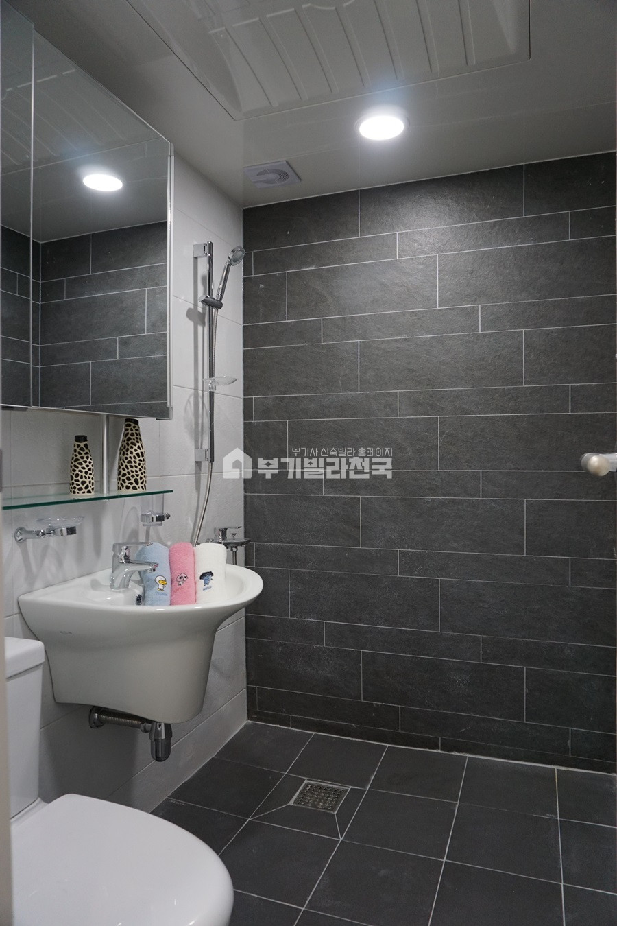 경기 수원영통구 이의동 ◈ 이의동 신축 쓰리룸 ◈ 조용한 주거지에 위치하여 너무 좋아요 ◈ 부족한 실입주금 상담 환영 ◈ 분양 매물번호 13779 사진 9
