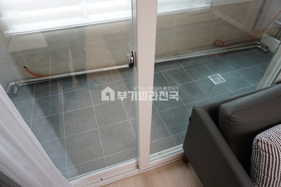서울 은평구 수색동 ◈ 수색동 수색초 인접 신축 3룸 ◈ 신혼부부 및 가족이 단촐한 세대 추천 ◈ 부족한 실입주금 상담 환영 ◈ 분양 매물번호 15808 사진 6