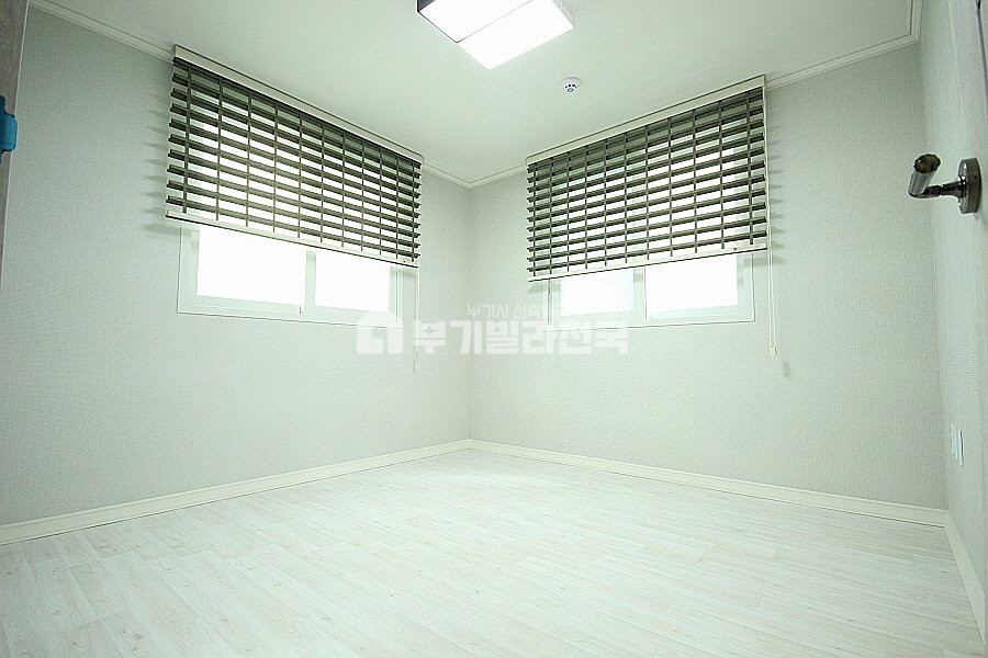 경기 성남중원구 하대원동 ◈ 하대원동 최고급 자재시공 3룸 ◈ 주거환경 쾌적 ◈ 부족한 실입주금 맞춤 상담 ◈ 분양 매물번호 12804 사진 4