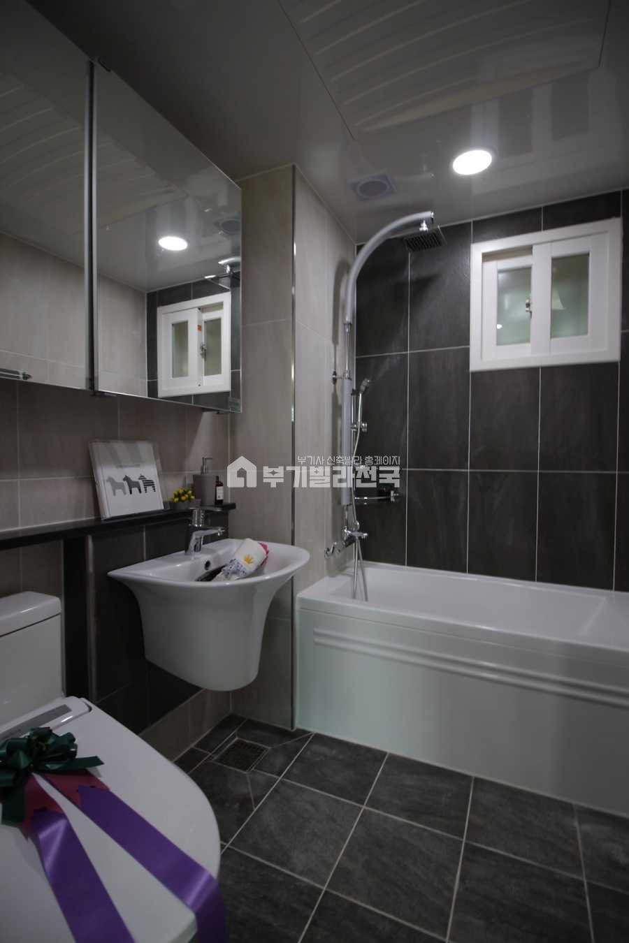 경기 수원팔달구 매교동 ♠ 매교동 매교역도보 7분 ♠ 채광좋은 정남향 3룸 ♠ 부담없는 실입주금 ♠ 전/월세 탈출로 내집마련 ♠ 부족한 실입주금 상담 환영 ♠ 분양 매물번호 11858 사진 5