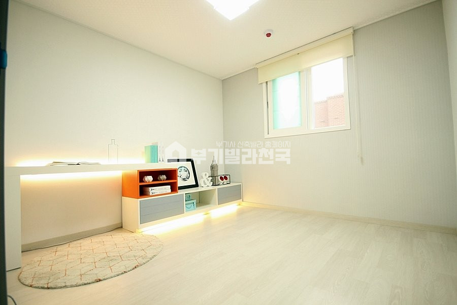경기 광명시 소하동 ♠ 소하동 주거분리형 3룸 2욕실 ♠ 조용한 주택가 주거환경 쾌적 ♠ 부족한 실입주금 최대한 맞춰드려요 ♠ 분양 매물번호 15427 사진 4