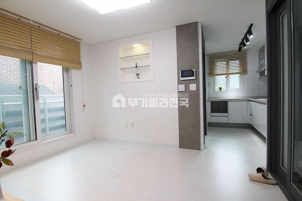 서울 서대문구 홍제동 ◈ 홍제동역세권 ◈ 갭2천 ◈ 구조+채광+위치 좋은 2룸 ◈ 친환경자재시공 ◈ 소액갭투자 전문상담 ◈ 분양 매물번호 16450 사진 2