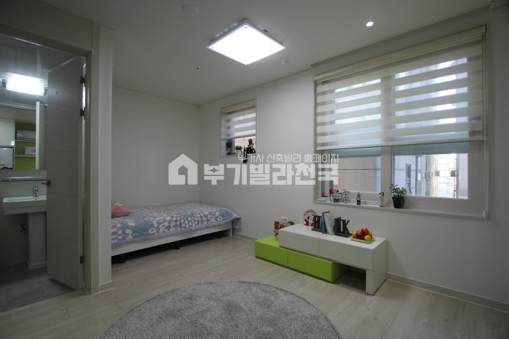 서울 강서구 방화동 『☆ 탁과장의 강력한 One Pick !!☆』 1인거주 최적! 전세 가격으로 실입주!! 향후 미래 가치까지 기대 되는 곳.투자의 기본! 입지 수요 모두 갖췄네요. 분양 매물번호 16553 사진 1