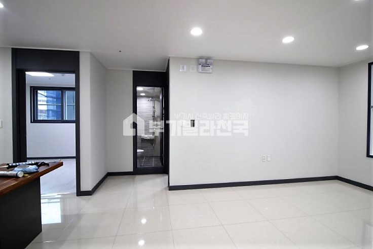 서울 서대문구 홍제동 『☆ 탁과장의 강력한 One Pick !!☆』 ☆ 홍제동 최고의 프리미엄 투룸 ☆ 투자 & 신혼부부 강력추천!! 빨리 연락주세요! 분양 매물번호 16568 사진 2