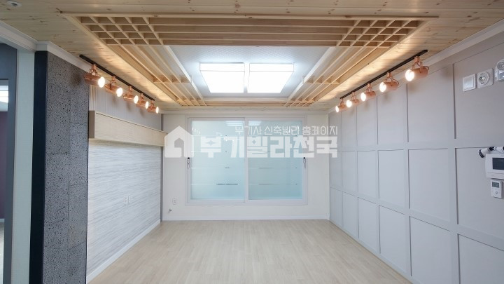 서울 중랑구 중화동 ◇ 중화동 ☆ 중랑역, 중랑청 도보이용가능한 마지막 잔여특가세대!! 인테리어가 너무 이뻐서 너무 빨리 나갔어요!! 지금 필요한건 스피드!! ☆ 분양 매물번호 10847 사진 1