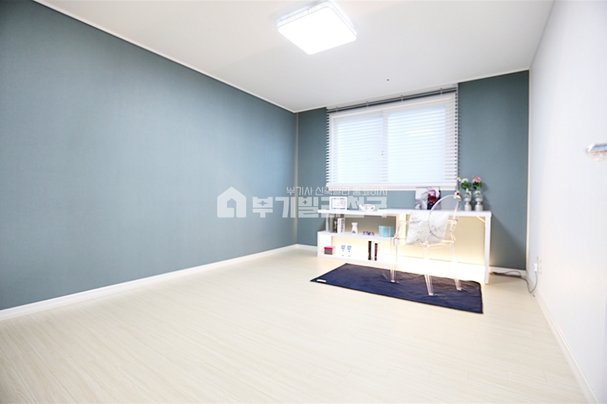 경기 고양시 일산동구 성석동 ヘ(*＾0＾*)ノ버스정류장 도보1분 , 전세대 LED전등 시공 , 운정역 고양IC 자유로 인접 , 서울-문산 간 고속도로 개통예정(2020년) , CCTV , 일렬주차ヘ(*＾0＾*)ノ 분양 매물번호 15625 사진 5