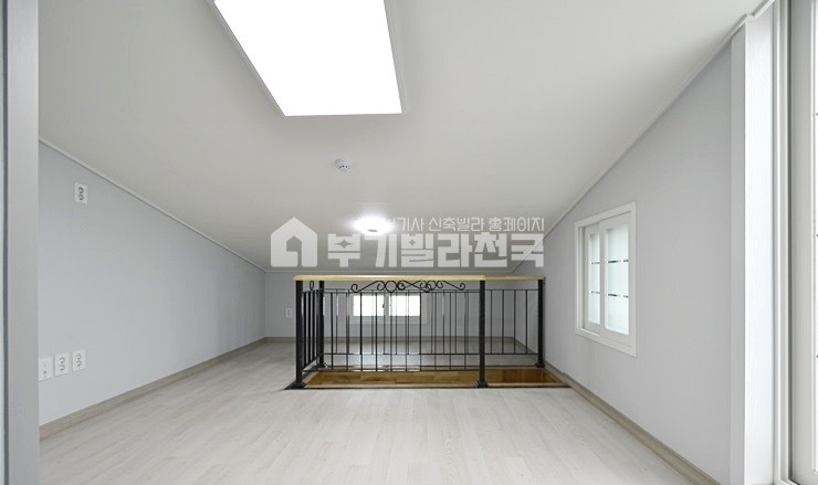 서울 송파구 석촌동 ◈◇ 대박 전세매물 ◈◇ 석촌동 주거환경 쾌적한 복층+태라스 4룸 3욕실 ◈◇ 2층은 아이들 공부방이나 놀이방 ~ ◈ 바베큐파티를 즐길수 있는 테라스 ◈◇ 전세 매물번호 16865 사진 5