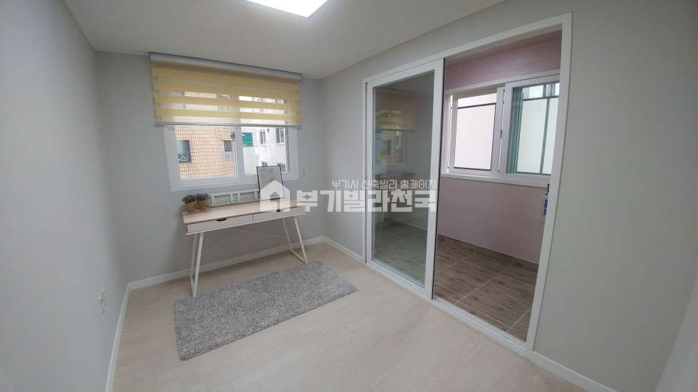 경기 성남중원구 상대원동 ◈◇ 상대원동 가성비 좋은 신축3룸 전세 ◈ 신혼집으로 부담없이 시작할수 있어요~ ◈ 24시 입주상담 환영 ◈ 성남/광주 전지역 매물보유 ◇◈ 전세 매물번호 17007 사진 4