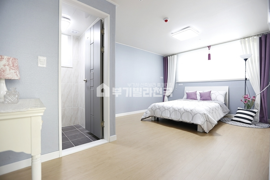 경기 부천원미구 중동 ☎외국인 대환영(방공제X)☎중동역도보3분☎초등학교도보1분☎재리시장,마트 인접☎주차장120%☎아일랜드식탄,LED조명☎냉장고자리2대☎내진설계☎전기,가스렌지(선택)설치☎ 분양 매물번호 15611 사진 4