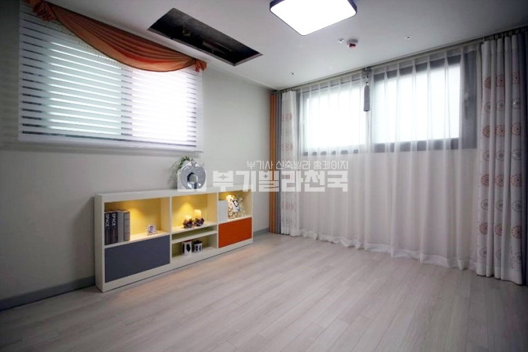 서울 영등포구 양평동5가 ☎한강이 보이는 전망 , 정남향 채광 좋은집☎ 갭투자 최고!☎한강공원(양화선착장,농구장,배구장,수영장)☎선유도역(9호선)6분,선유도공원1분☎에어컨2대,드럼세탁기)☎전세대스프링쿨러,내진설계,층간소음제,황토강마루☎ 분양 매물번호 15513 사진 5
