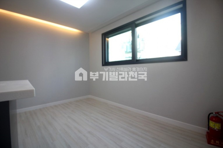서울 마포구 창전동 ☎갭투자 최고의 지역☎2호선홍대입구역도보5분거리☎경의중앙선 더블역세권☎홍익대 서강대 주변 초중고 최고의 학군☎빌트인냉장고/세탁기/시스템에어컨/무인택배함/CCTV / 풀옵션 ☎ 분양 매물번호 15514 사진 5