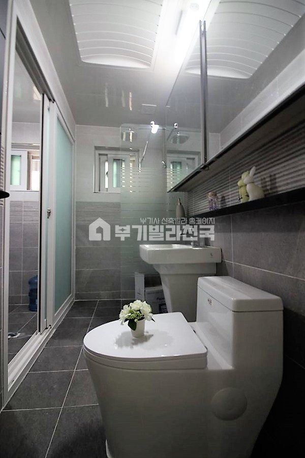 경기 용인기흥구 서천동 ◈ 서천동 ☆ No.1 인테리어!! 지금까지 이런 집은 없었다!! 신혼부부 강력추천!! 맞벽구조에 큼직한 주방창!! 구조가 정말 좋아서 인기가 참 ~많아요!! 분양 매물번호 16560 사진 6