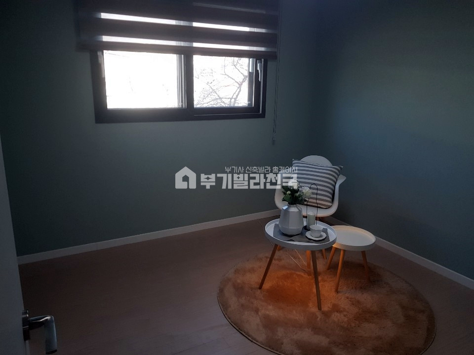 서울 강북구 번동 ◇◇ 번동초인접 거실넓은 3룸 ◈ 채광/환기/사이즈/분양가 모두 만족 ◈ 주거환경 쾌적 ◈ 강북구 전지역 매물 최다 보유 ◈ 최저금리/부족한 실입주금 특별 상담 ◇◇ 분양 매물번호 17498 사진 4
