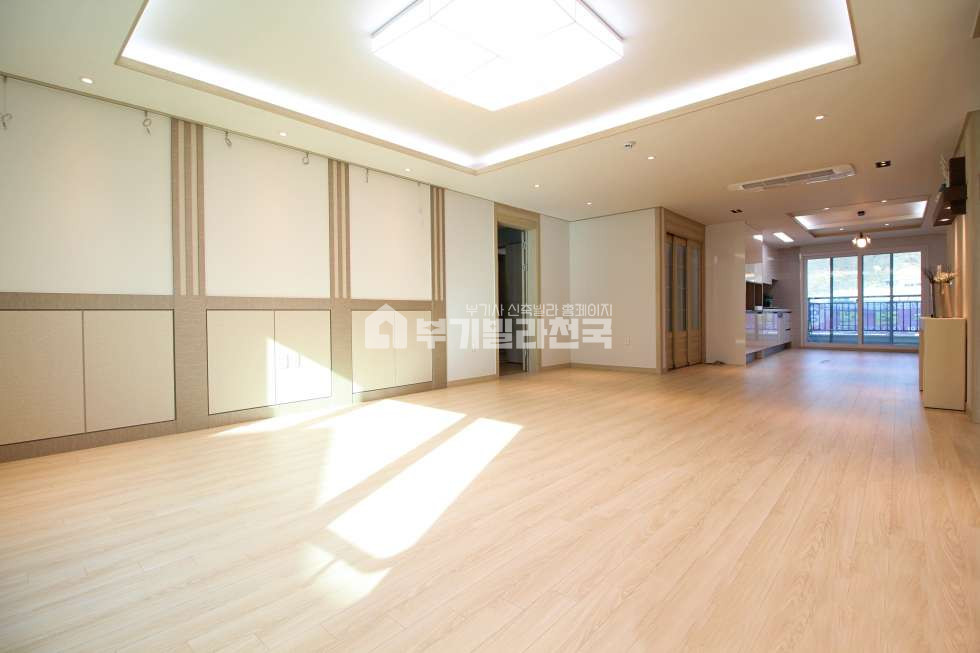 경기 성남수정구 심곡동 ■□ 넓은 전용면적+채광좋은집 ■ 서브주방/테라스/발코니 ■ 아파트 보다 좋은 신축 ■ 빵빵한 옵션 ■ 성남시 전매물 24시간상담 □■ 전세 매물번호 17610 사진 1