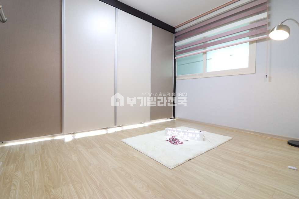 경기 광주시 오포읍 『고르다 탁선생!! 대박현장만을 골라 골라 안내해드리는 고르다 탁선생!!』 7차째 신축시공으로 인정받은 신축빌라의 명가. 섬세한 마감과 시공으로 하자따위는 없는 명품주택입니다!! 분양 매물번호 17588 사진 5