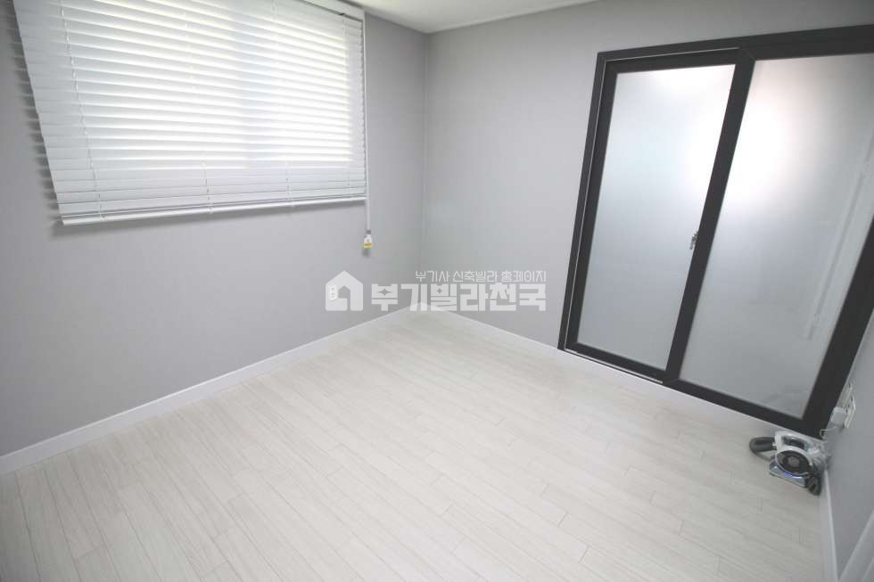 서울 강서구 화곡동 ◈◇ 5호선 화곡역 도보 5분 교통편리 다양한 버스노선 ◈ 마곡 지구 인접/ 수혜지구 ◈ 최저가 조건의 건축주 직분양/수수료 無 ◇◈ 분양 매물번호 17716 사진 4