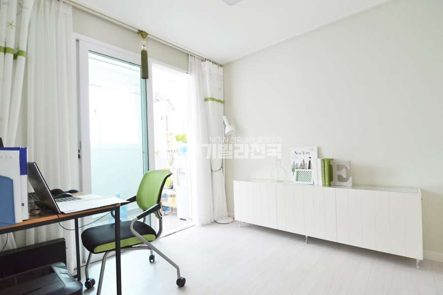 서울 강동구 명일동 ▣ 명일동 깔끔하고 세련된 3룸 ▣ 전세동시진행 갭투자 가능 ▣ 잔여 1세대 할인특혜 ▣ 분양 매물번호 10341 사진 3