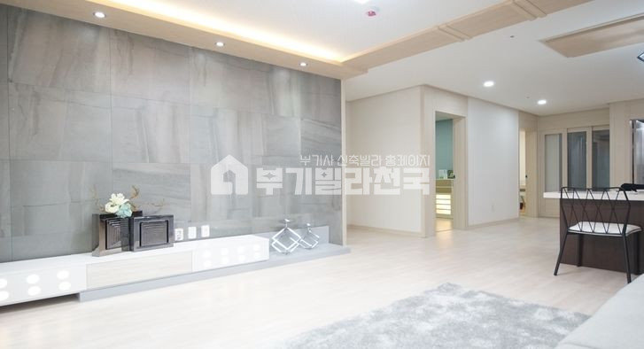 서울 동작구 상도동 ◇◇ 상도동서 제일 넓은 집 ◈역세권 도보5분 교통편리◈주변 편의시설 풍부 편리한 생활 ◈ 전세/매매 동시 진행/갭투자가능 ◇◇ 분양 매물번호 18286 사진 3