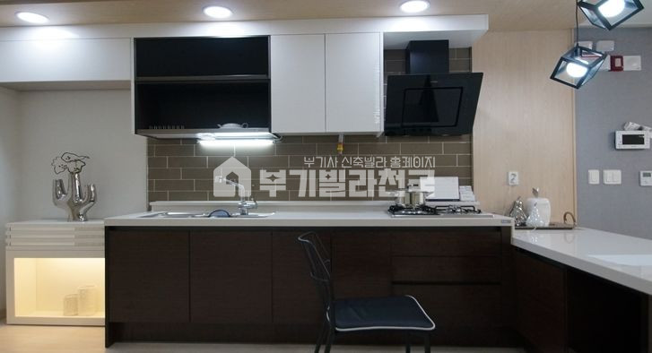 서울 동작구 상도동 ◇◇ 상도동서 제일 넓은 집 ◈역세권 도보5분 교통편리◈주변 편의시설 풍부 편리한 생활 ◈ 전세/매매 동시 진행/갭투자가능 ◇◇ 분양 매물번호 18286 사진 5