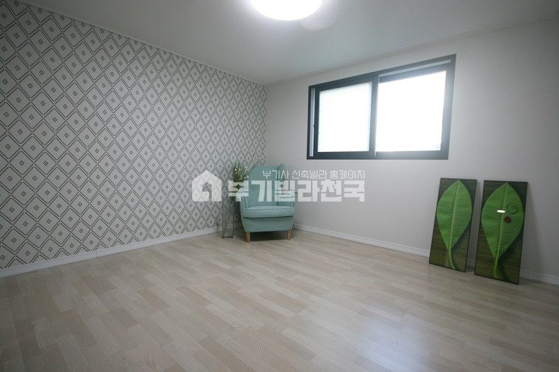 경기 수원장안구 조원동 ♣♧아파트 재개발로 인프라 확장 / 향후시세가치 우수 / 영화초등학교 도보1분~ 분양 매물번호 10647 사진 4