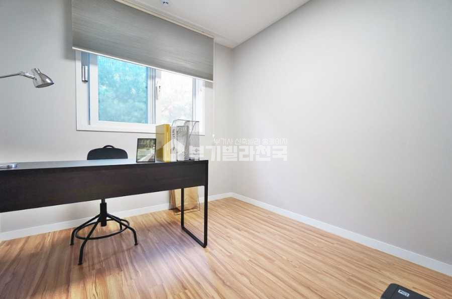 서울 성동구 금호동1가 『고르다 탁선생!! 누구보다 대박현장만을 골라골라 안내해드리는 고르다 탁선생!!』 신금호역 도보이용~너무 이뻐서 보자마자 여기다 싶으실꺼에요 ~ 신혼부부 강력추천드립니다!! 분양 매물번호 11969 사진 4