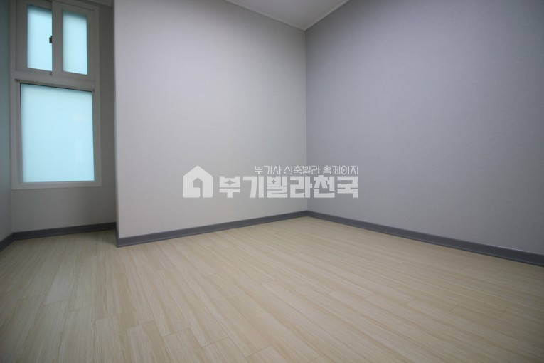 서울 종로구 이화동 『초특가 탁선생!!누구보다 저렴하게 초특가만을 안내해드리는 초특가 탁선생!!』 이런매물 좋은매물!! 잔여특가 진행합니다!! 짜임세있는 구조의 3룸 서두르세요 ~ 분양 매물번호 12464 사진 4