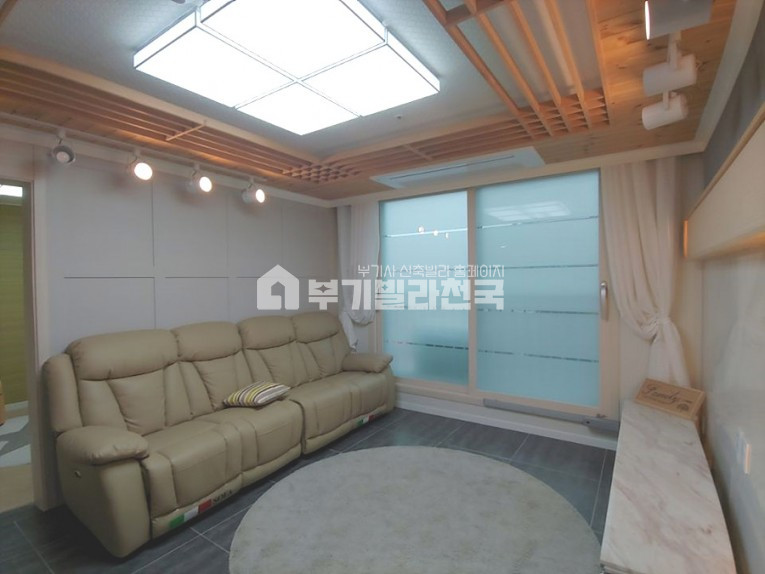 서울 구로구 궁동 궁동 학군밀집 지역!! 조용하고 살기 좋은 ~ 아트홀을 한옥 창호 스타일로~ 감각적인 디자인 ~ 분양 매물번호 12409 사진 2