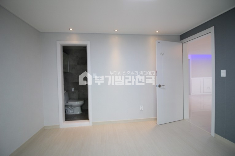 경기 군포시 당동 ╰(▔∀▔)╯ 젊은 느낌 그런 느낌적인 느낌의 3룸 마지막 세대입니다. 분양 매물번호 10948 사진 5