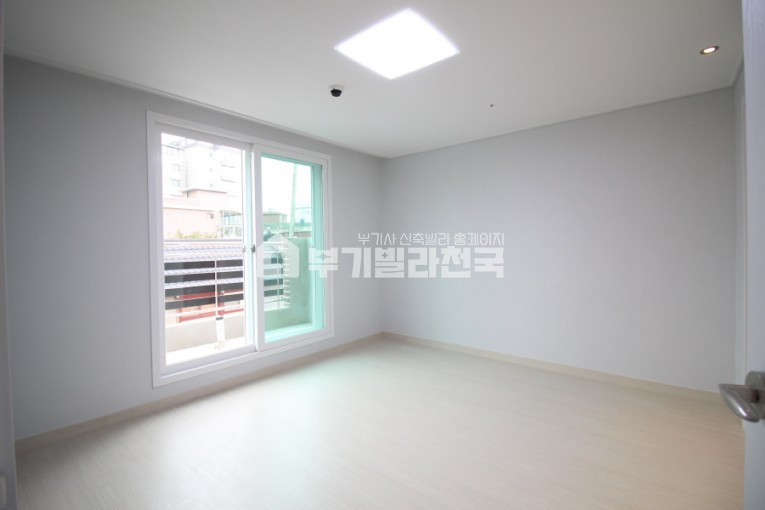 경기 군포시 당동 ╰(▔∀▔)╯ 젊은 느낌 그런 느낌적인 느낌의 3룸 마지막 세대입니다. 분양 매물번호 10948 사진 6