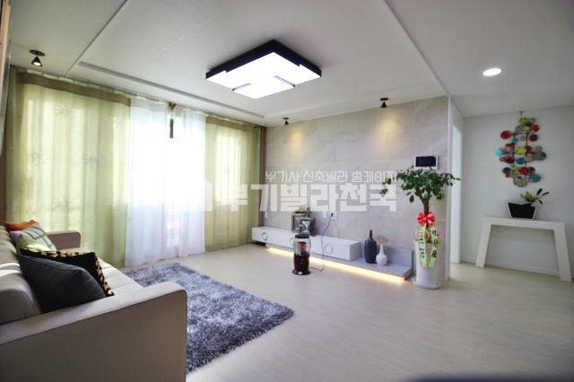 경기 고양시 덕양구 삼송동 삼송역 도보이용가능한 3룸 군더더기 없는 깔끔함. 저렴한 실입주금으로 내 집 가지세요 ~ 분양 매물번호 12033 사진 1
