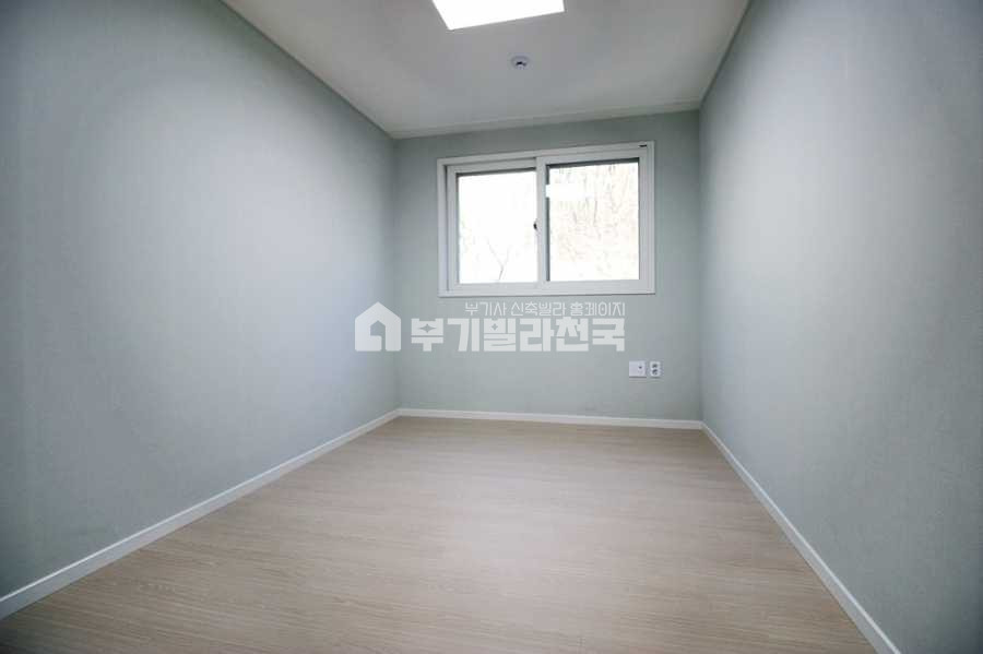 경기 고양시 일산동구 풍동 ★ 풍동 종결자 !! 대가족 거주 가능한 넓은 4룸입니다 ~!! 분양 매물번호 12017 사진 5