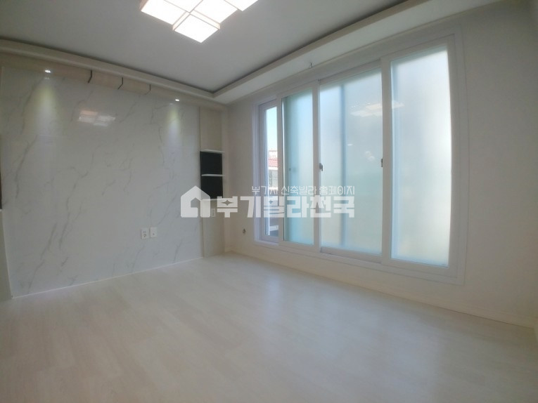 서울 동대문구 장안동 장안동 투룸 분양 / 장한평역 도보 이용 / 중랑천 산책로 인접 / 투자 & 실입주 가능합니다. 분양 매물번호 11820 사진 1