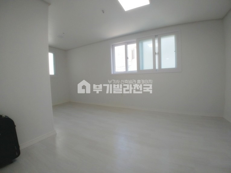 서울 동대문구 장안동 장안동 투룸 분양 / 장한평역 도보 이용 / 중랑천 산책로 인접 / 투자 & 실입주 가능합니다. 분양 매물번호 11820 사진 4