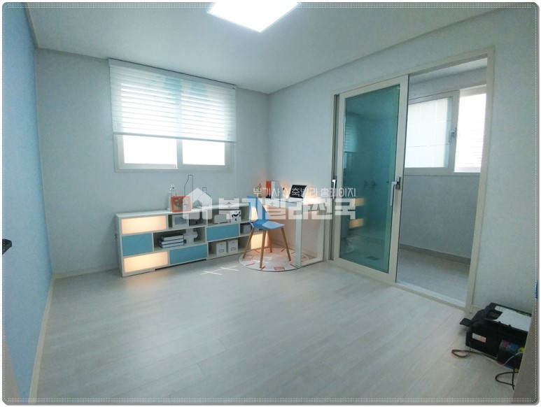 경기 고양시 덕양구 삼송동 ★ 삼송역 인근 넓은 4룸 ★ 대단지 아파트의 풍부한 인프라를 함께 누릴 수 있는 탁월한 위치입니다★ 분양 매물번호 12349 사진 5