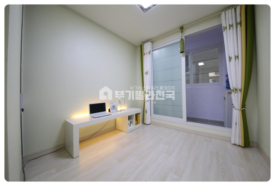 서울 강남구 개포동 (~ ``)~개포동에 진짜!! 신혼부부 추천 !! 3BAY 구조로 환기 걱정 없으시고 실입주 & 투자 가능합니다 !! 분양 매물번호 12387 사진 7