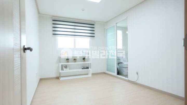 경기 용인수지구 죽전동 ★ 분당선 죽전역 이용가능 ★ 신세계백화점등 편익시설 다수 ★ 3룸 실입 & 투자가치 최고의 3룸 ★ 분양 매물번호 10735 사진 5
