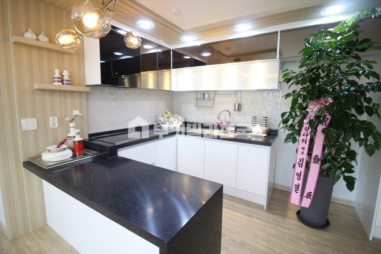 경기 성남분당구 궁내동 ☆ 궁내동 3룸 2욕실 잔여세대 특가로 모십니다. 선착순 1명 !!! 분양 매물번호 12396 사진 3