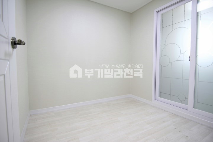 서울 동작구 흑석동 ☆ 중앙대가 뿌려주는 복합 학군 ~ 유치원부터 대학교까지 ~ 한번 들어가면 나오기 싫어요 ~ 분양 매물번호 11026 사진 7