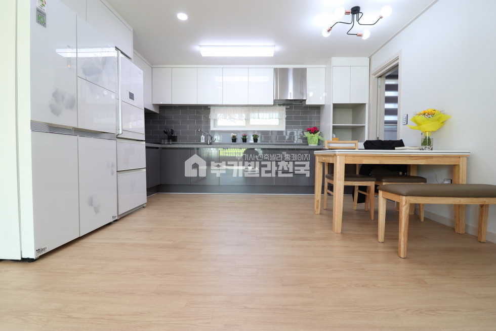 경기 고양시 덕양구 내유동 테라스 ! , 보조주방 , 실평수 33평 , 정남향 , 버스정류장 분양 매물번호 13968 사진 4