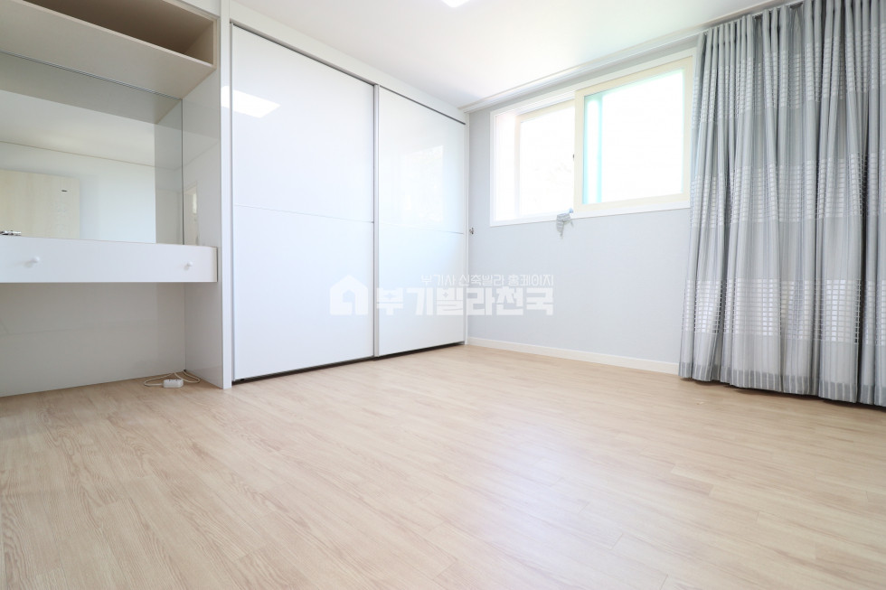 경기 고양시 덕양구 내유동 테라스 ! , 보조주방 , 실평수 33평 , 정남향 , 버스정류장 분양 매물번호 13968 사진 7