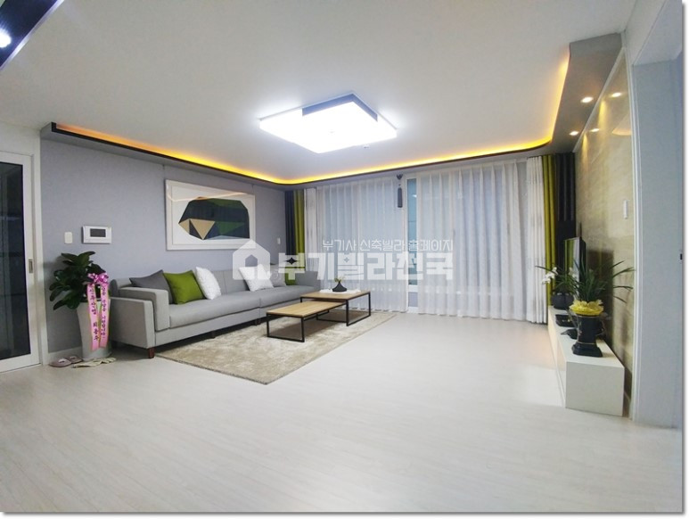 경기 고양시 덕양구 삼송동 ☆ 삼송역에서 도보 6분 ☆ 판상형 아파트 구조 ☆ 천천히 걸어서 3호선 타고 출퇴근하세요 ~☆ 분양 매물번호 12352 사진 2