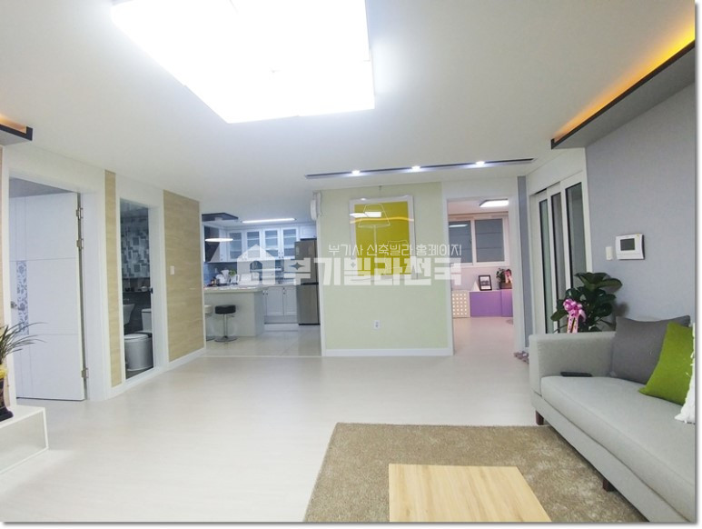경기 고양시 덕양구 삼송동 ☆ 삼송역에서 도보 6분 ☆ 판상형 아파트 구조 ☆ 천천히 걸어서 3호선 타고 출퇴근하세요 ~☆ 분양 매물번호 12352 사진 3